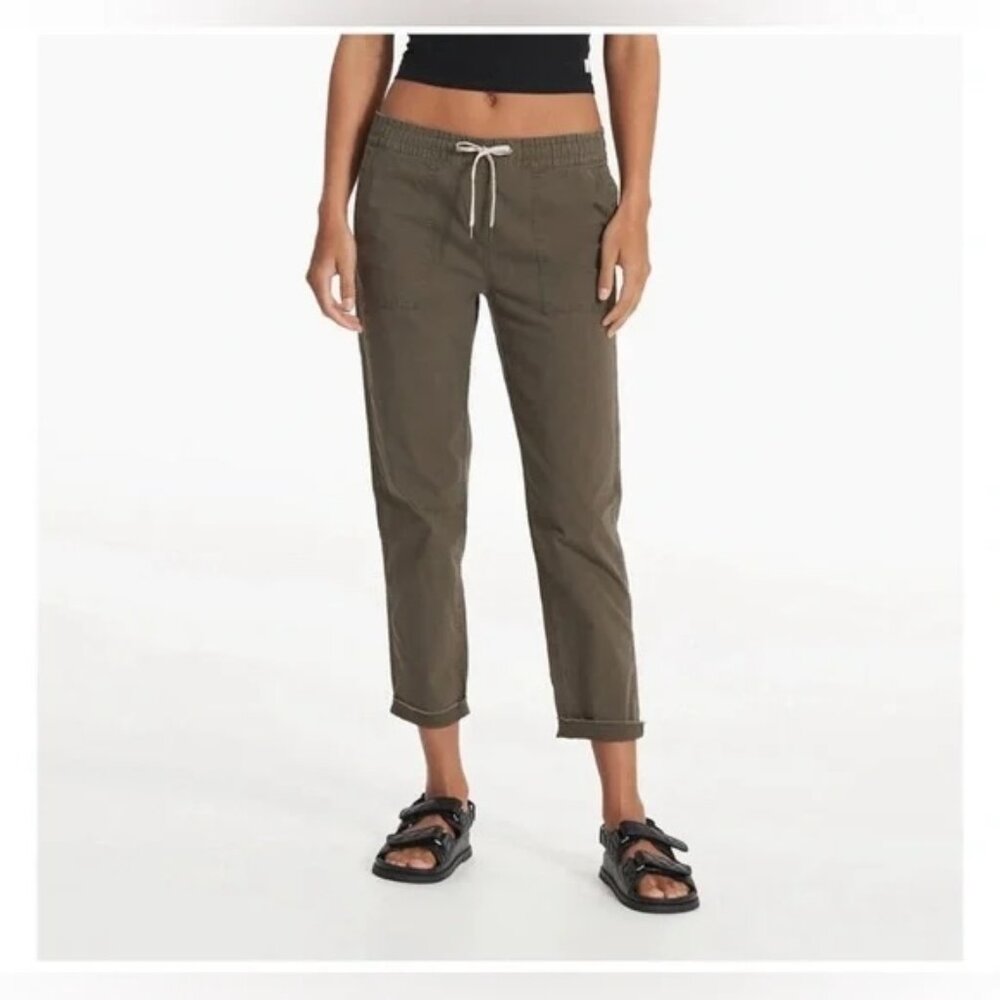 NWOT Vuori Ripstop Pants in Dark Oregano. Size Medium. Lightweight